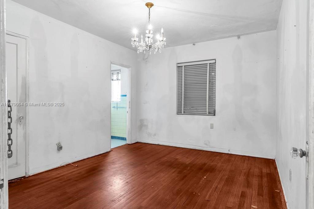 515 W 30th St