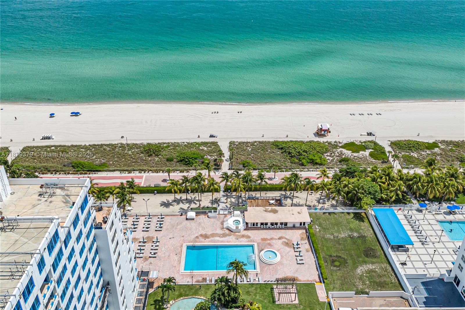 5005 Collins Ave # 616