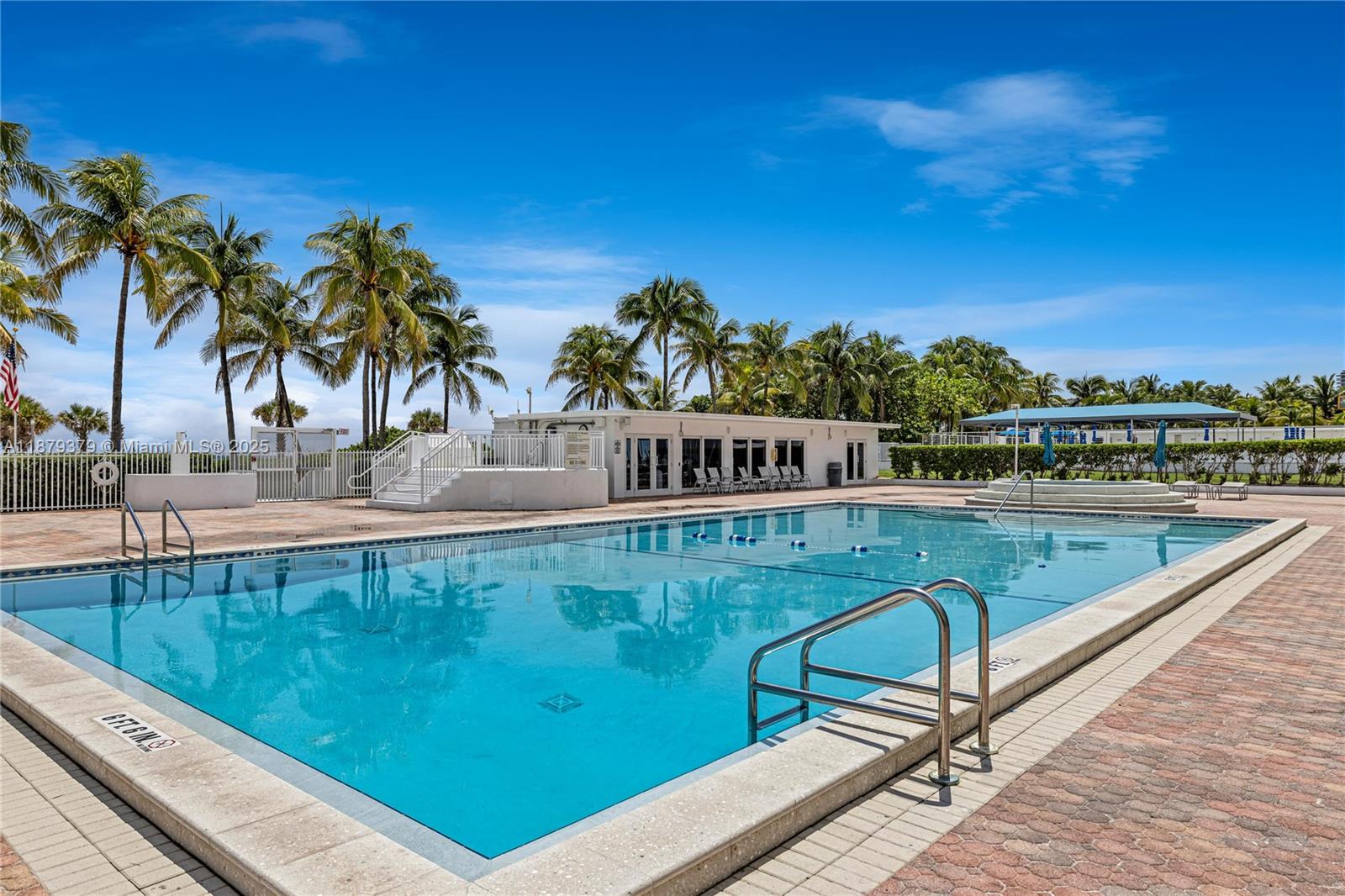 5005 Collins Ave # 616