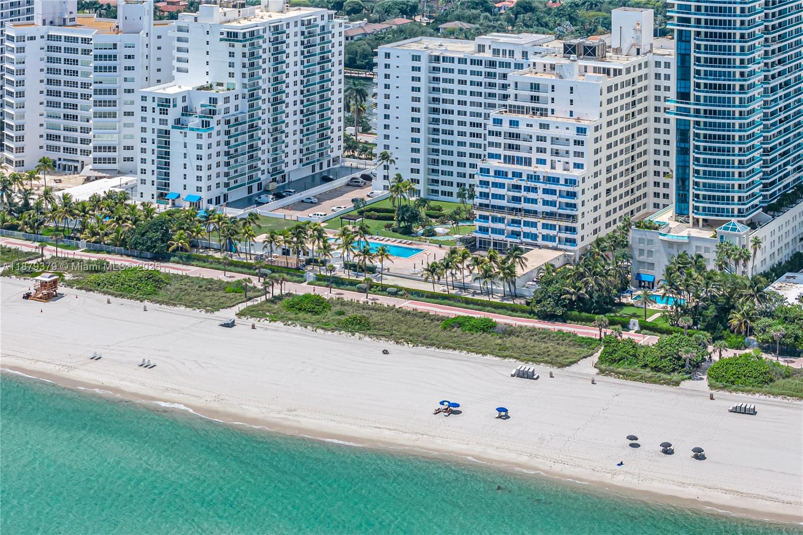 5005 Collins Ave # 616