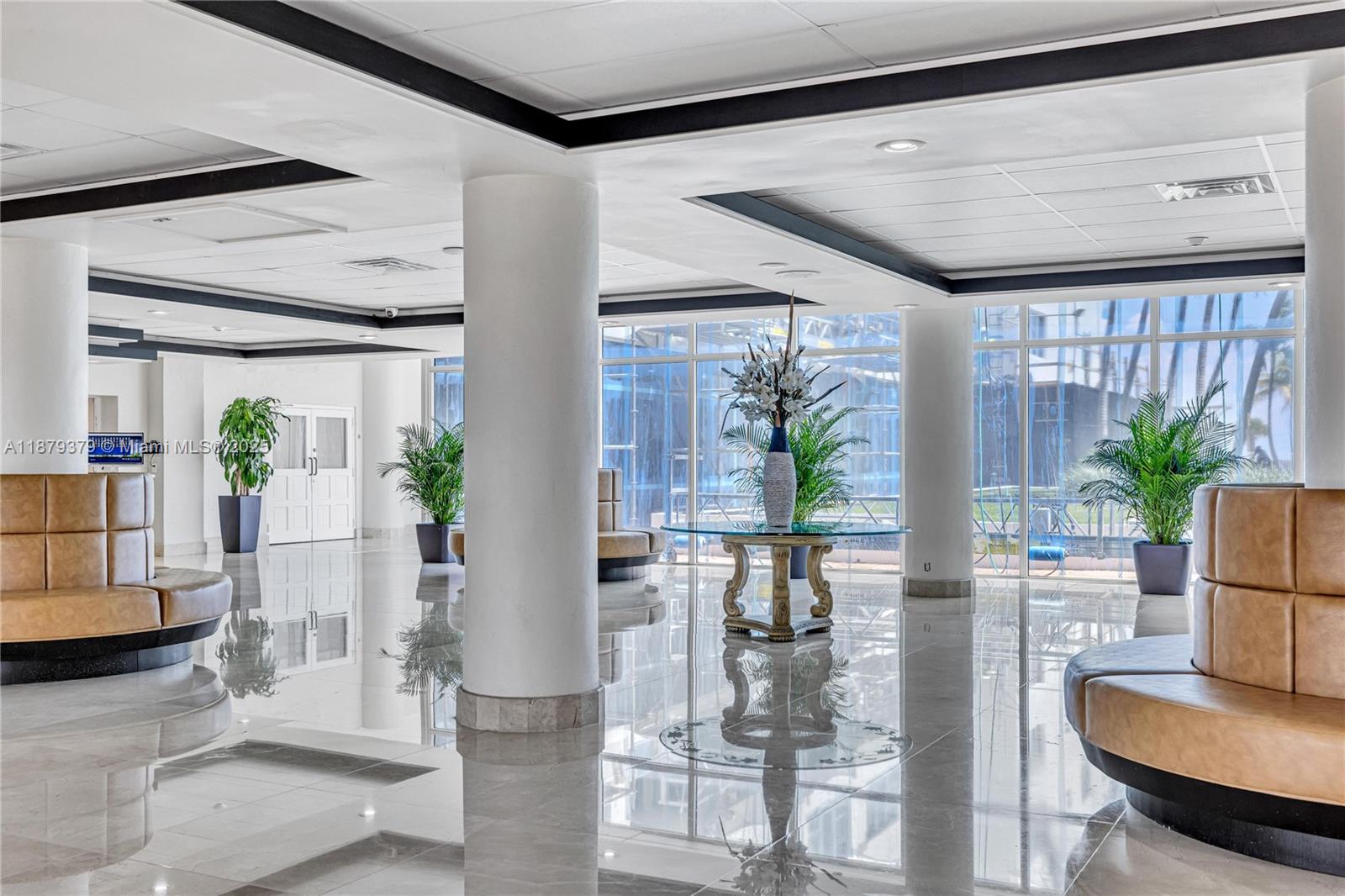 5005 Collins Ave # 616