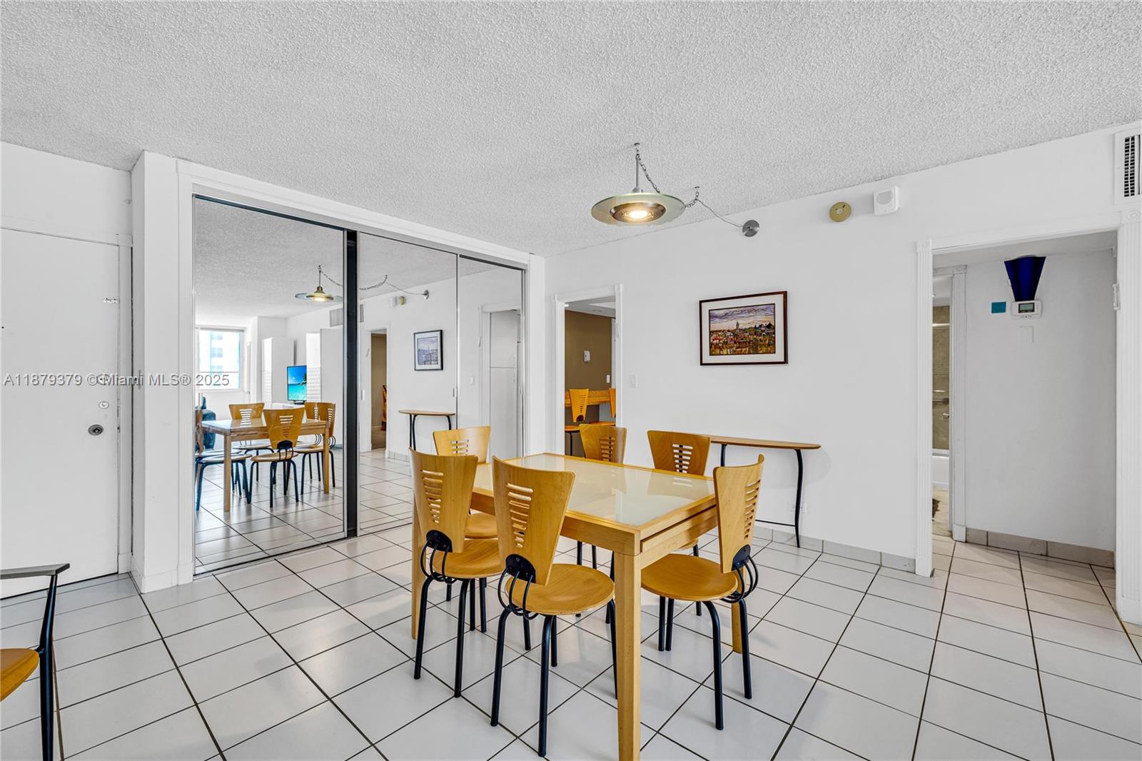 5005 Collins Ave # 616