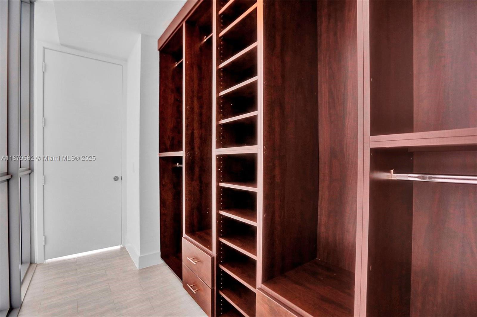1100 Biscayne Blvd # 5307