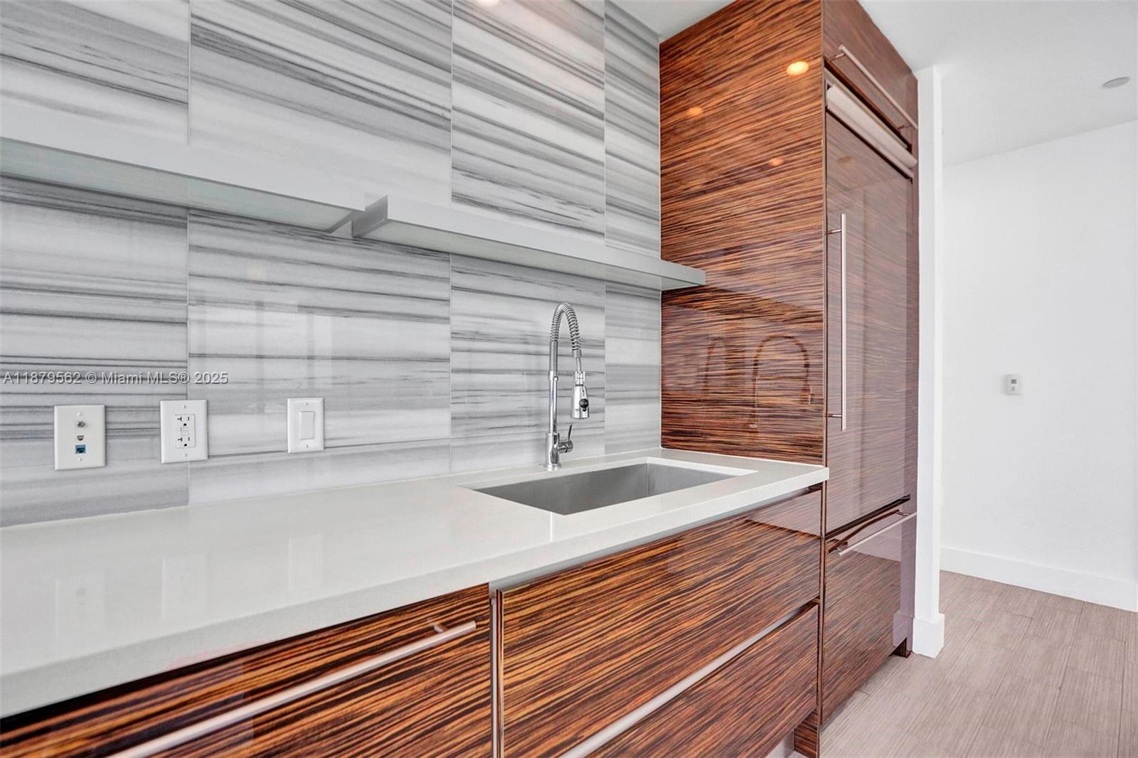 1100 Biscayne Blvd # 5307