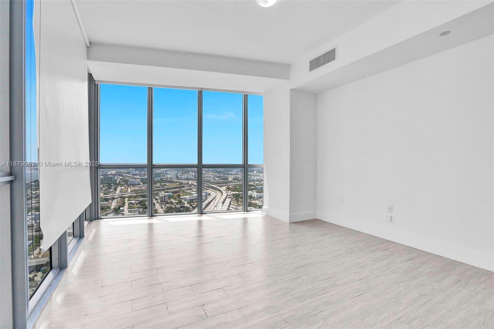 1100 Biscayne Blvd # 5307