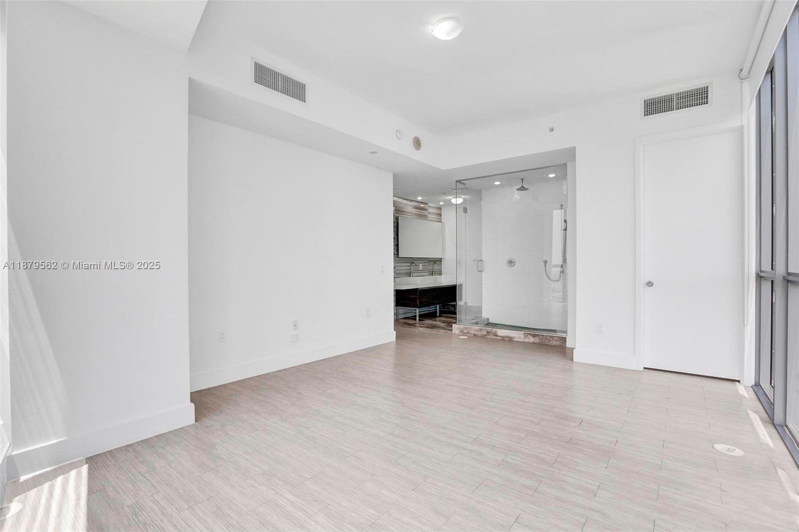 1100 Biscayne Blvd # 5307