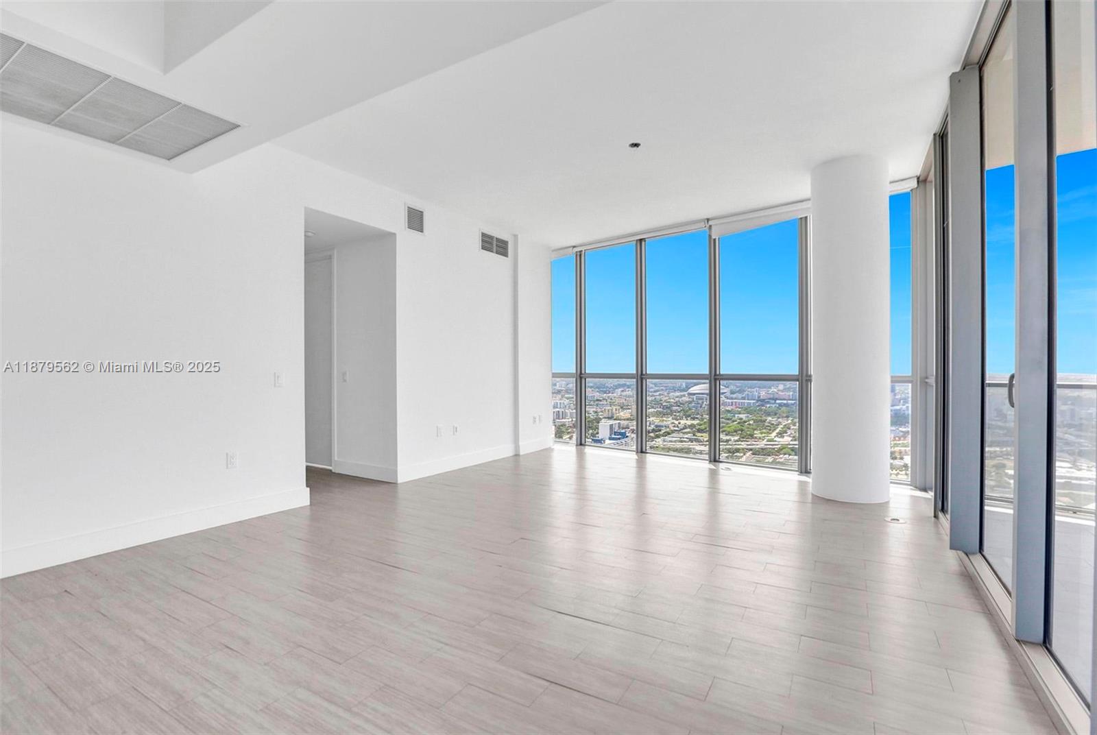 1100 Biscayne Blvd # 5307