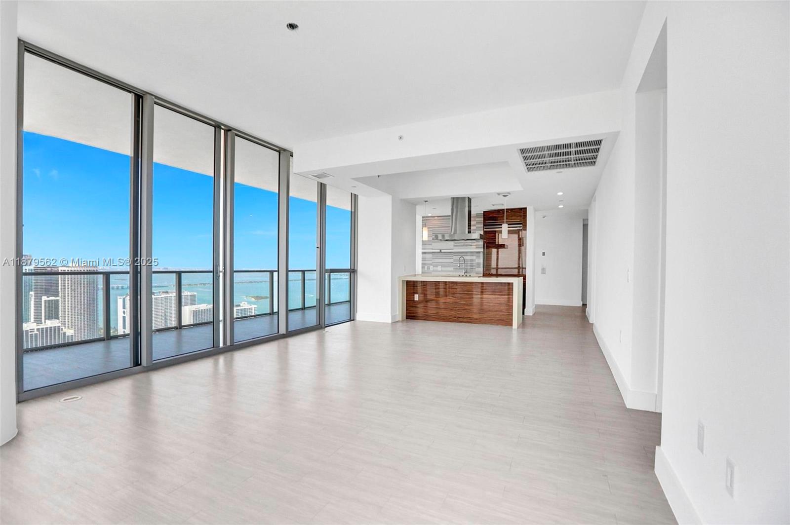 1100 Biscayne Blvd # 5307