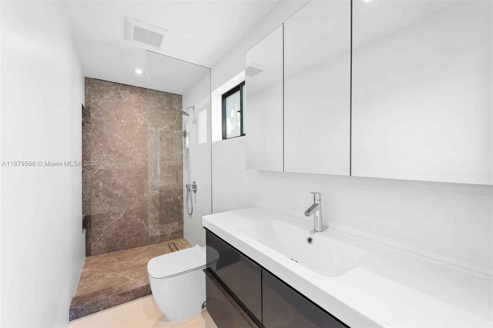 120 NE 49th St