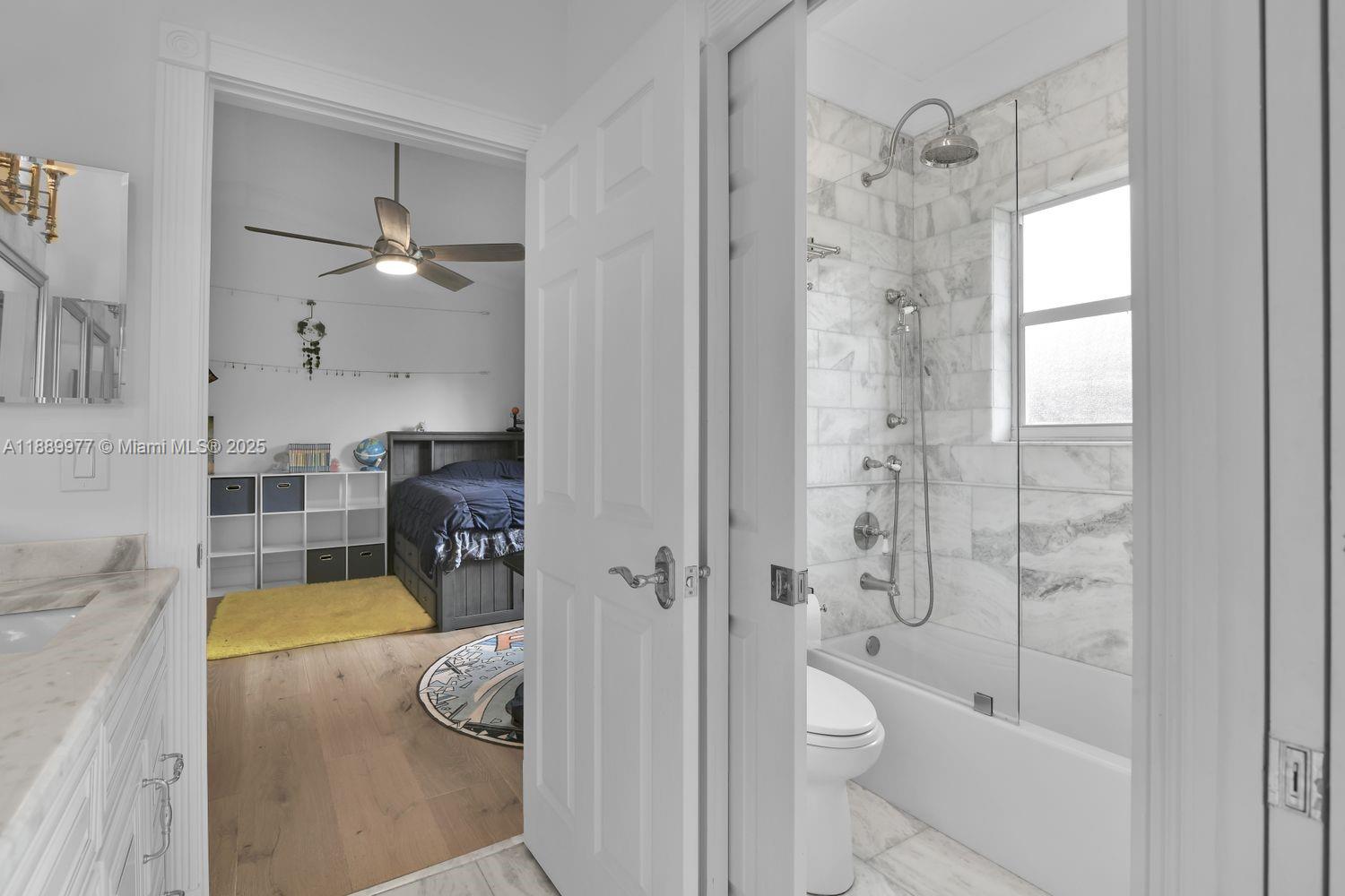 6622 Newport Lake Cir