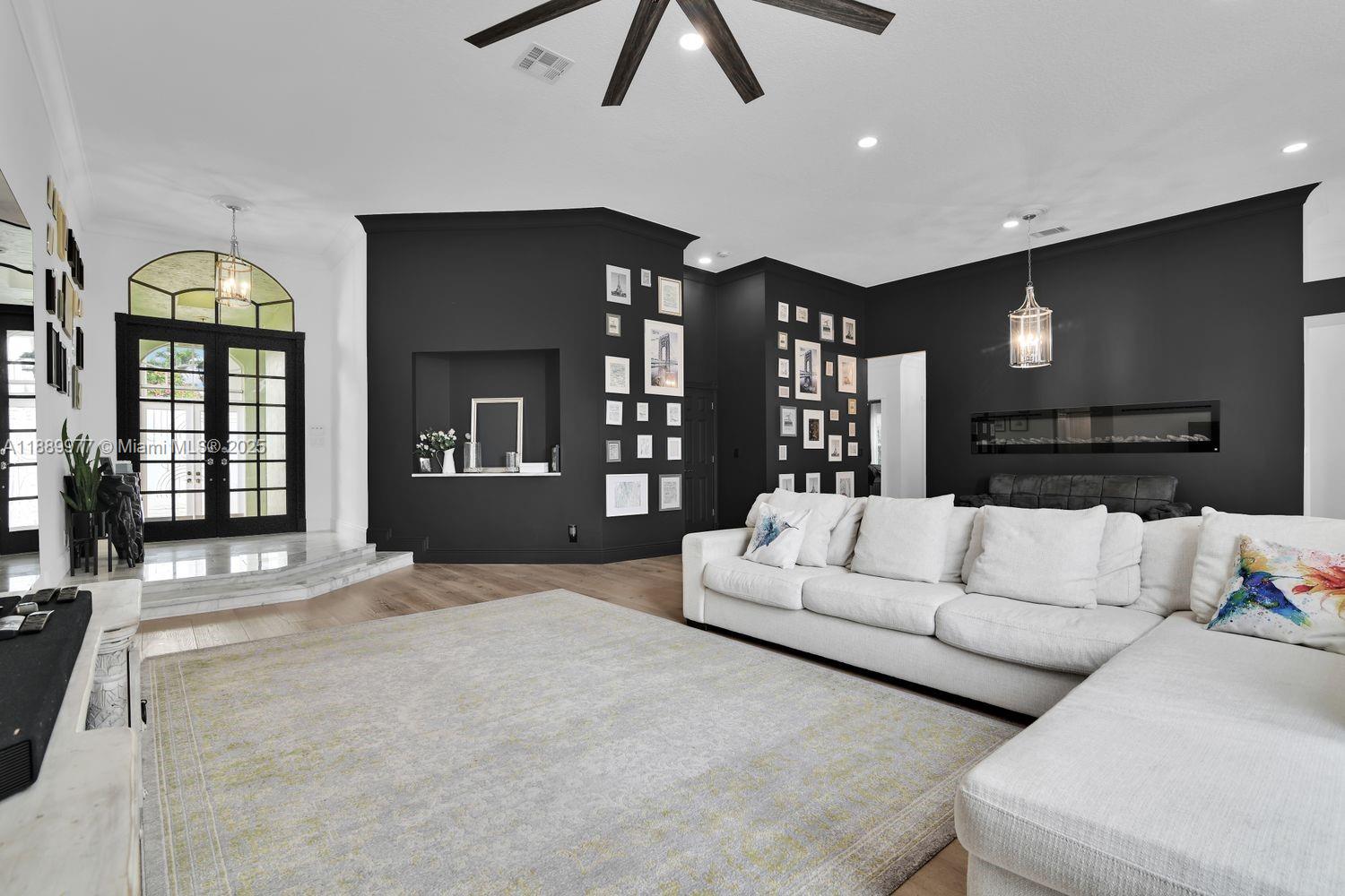 6622 Newport Lake Cir