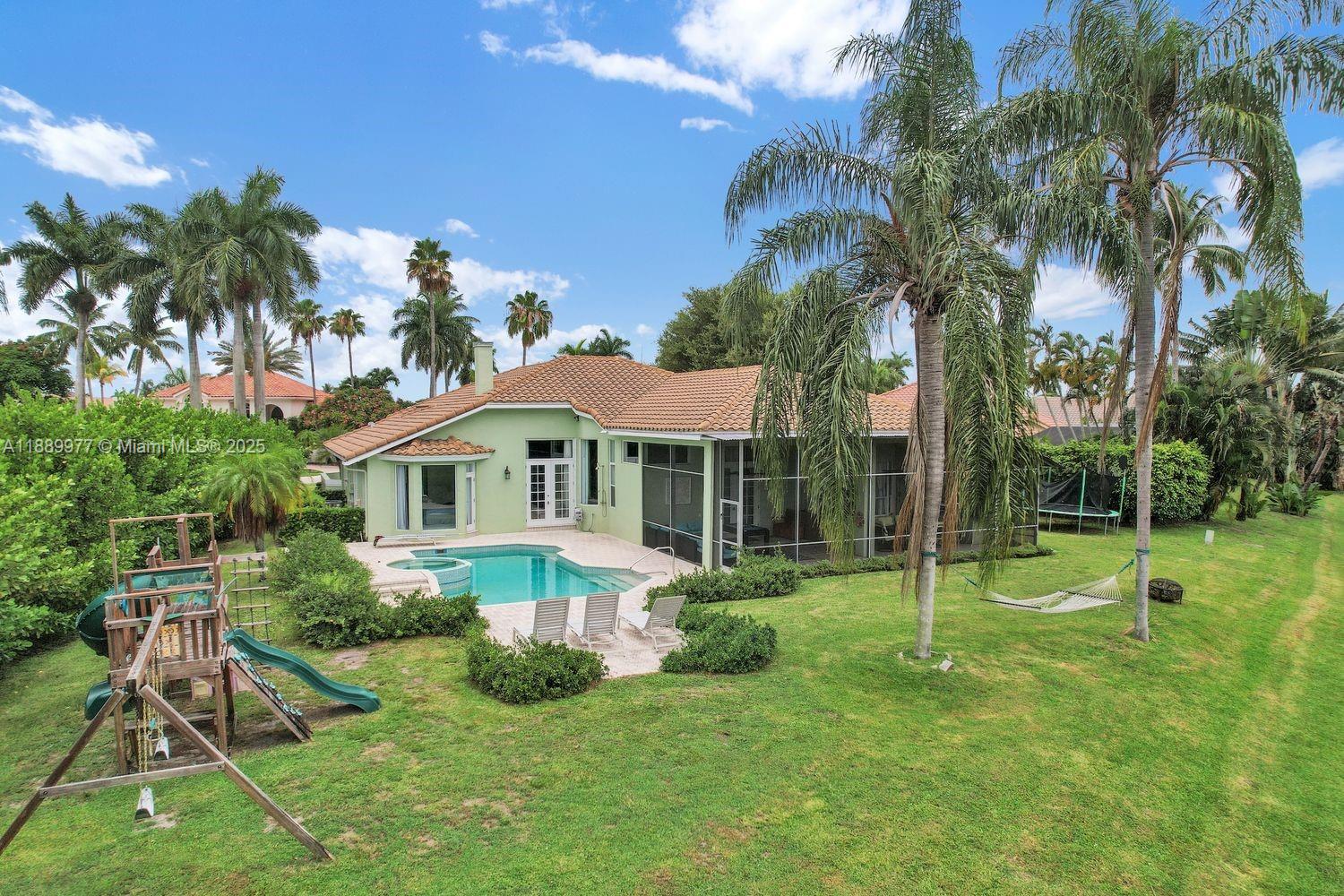 6622 Newport Lake Cir