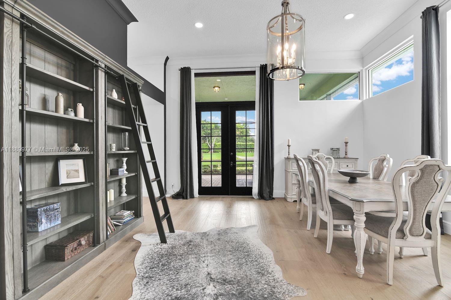 6622 Newport Lake Cir