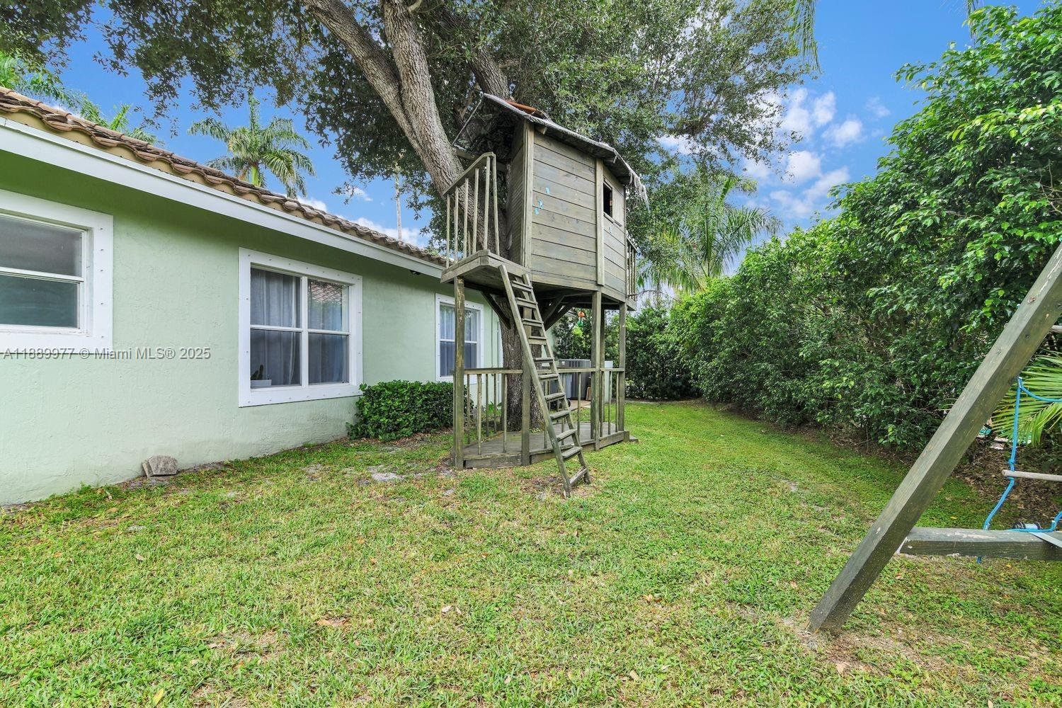 6622 Newport Lake Cir