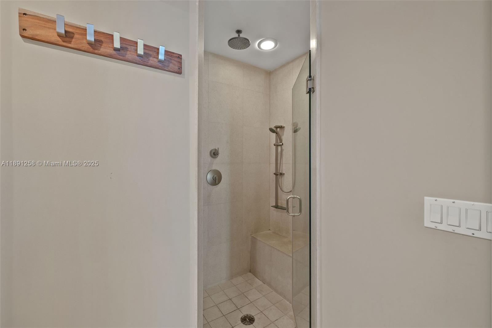 6799 Collins Ave # 209