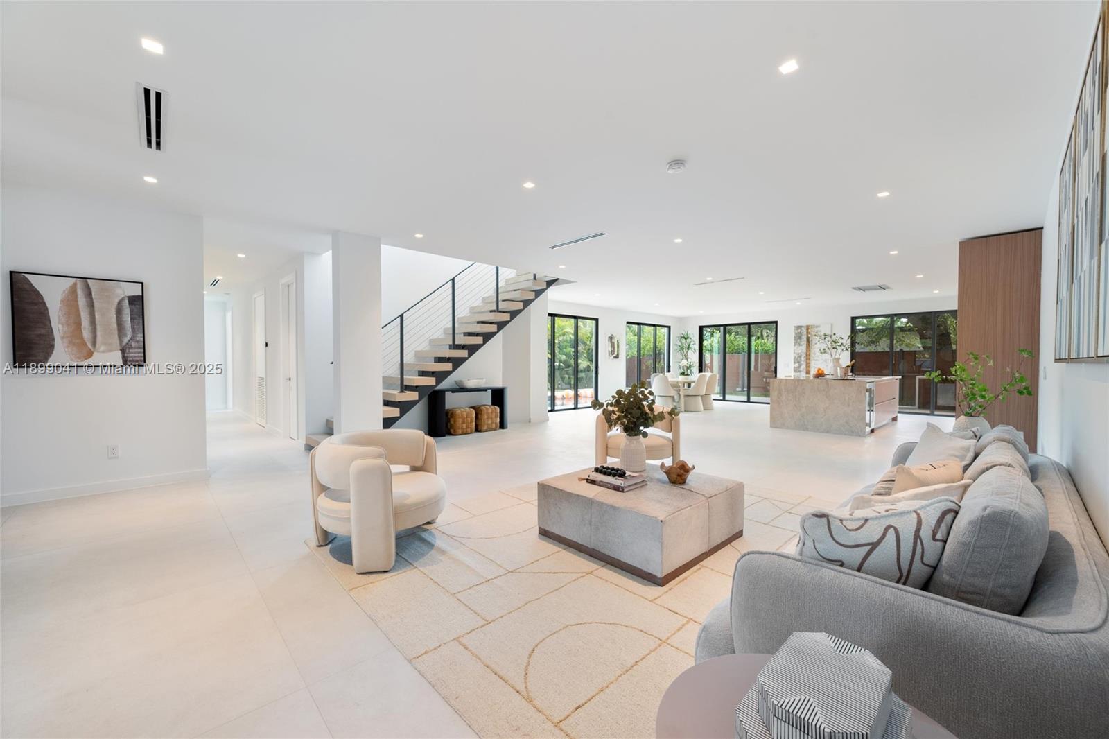 300 NE 48th St, Miami