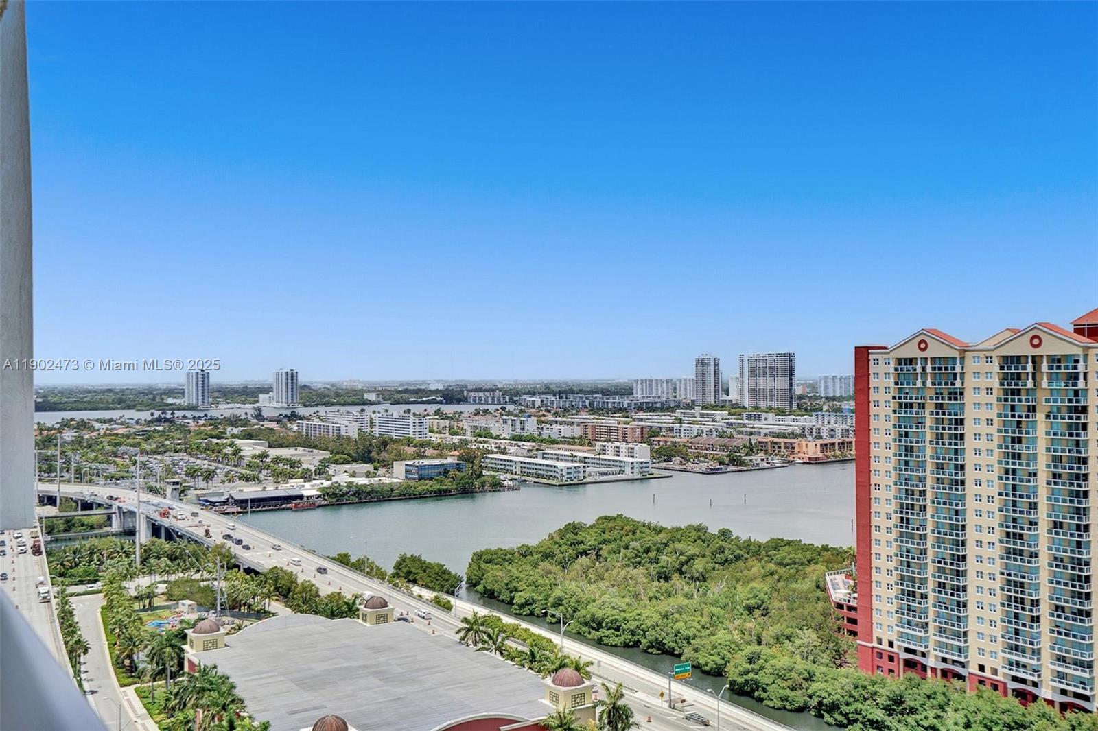 330 Sunny Isles Blvd # 2207 Unit: 5-2207