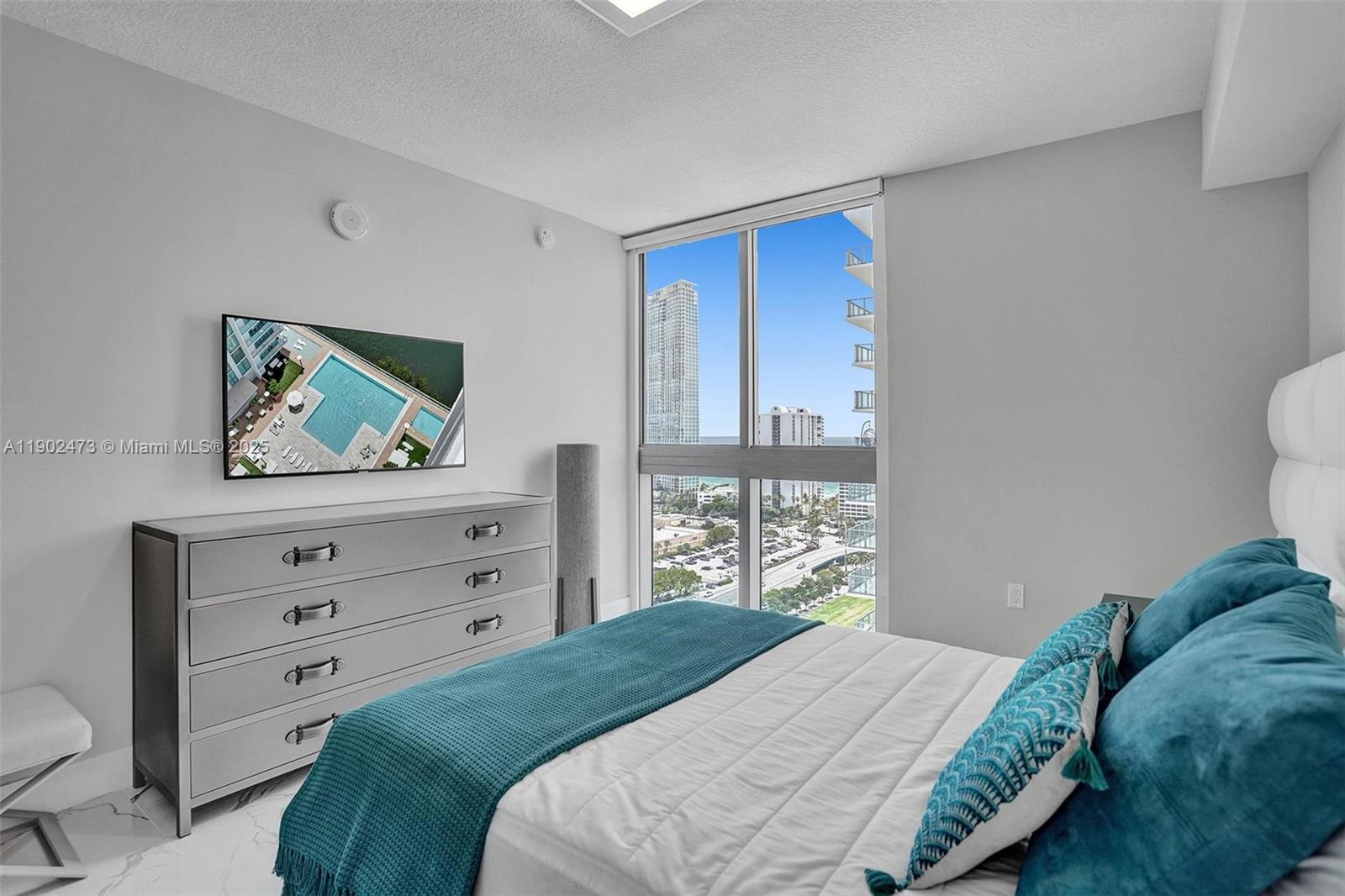 330 Sunny Isles Blvd # 2207 Unit: 5-2207