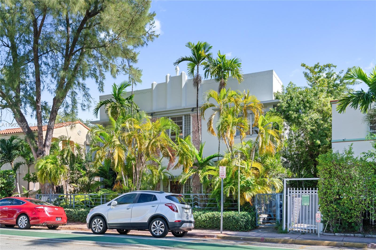 1611 Euclid Ave # 10