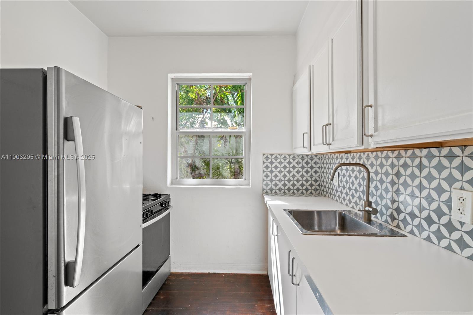 1611 Euclid Ave # 10