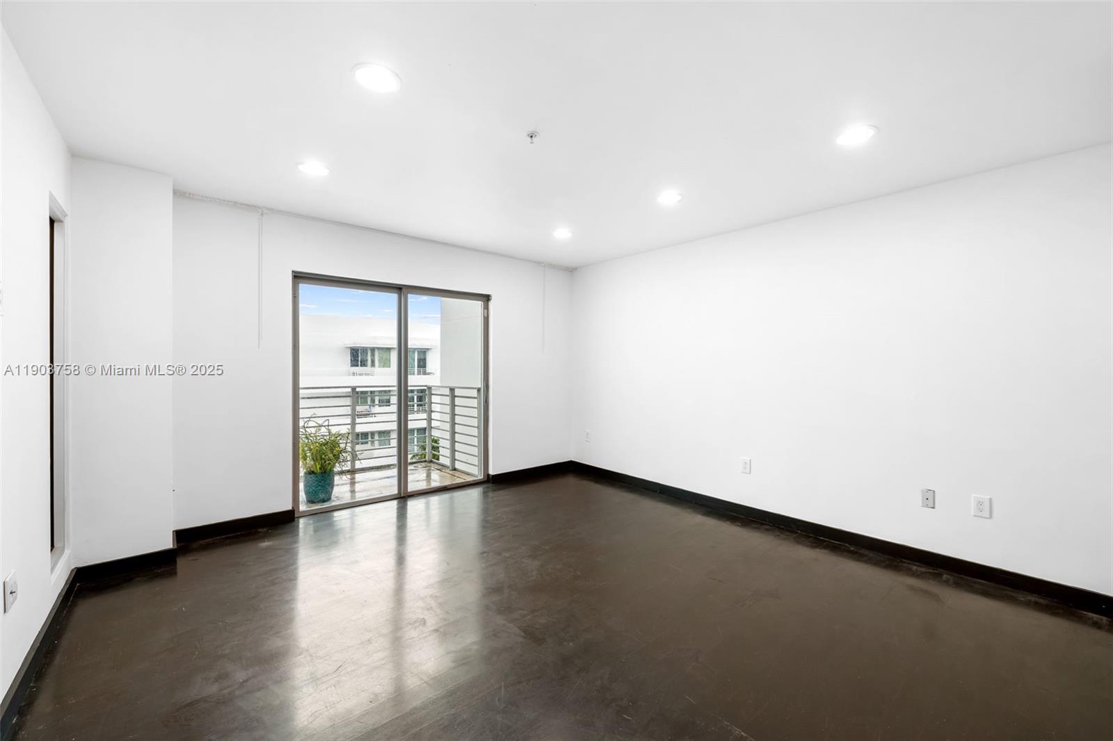 7744 Collins Ave # 20