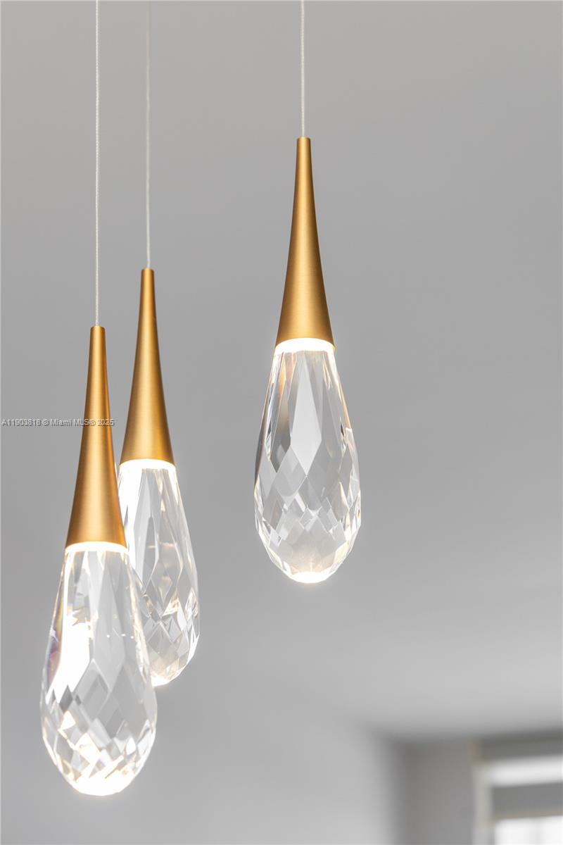 1800 Sunset Harbour Dr # 2105