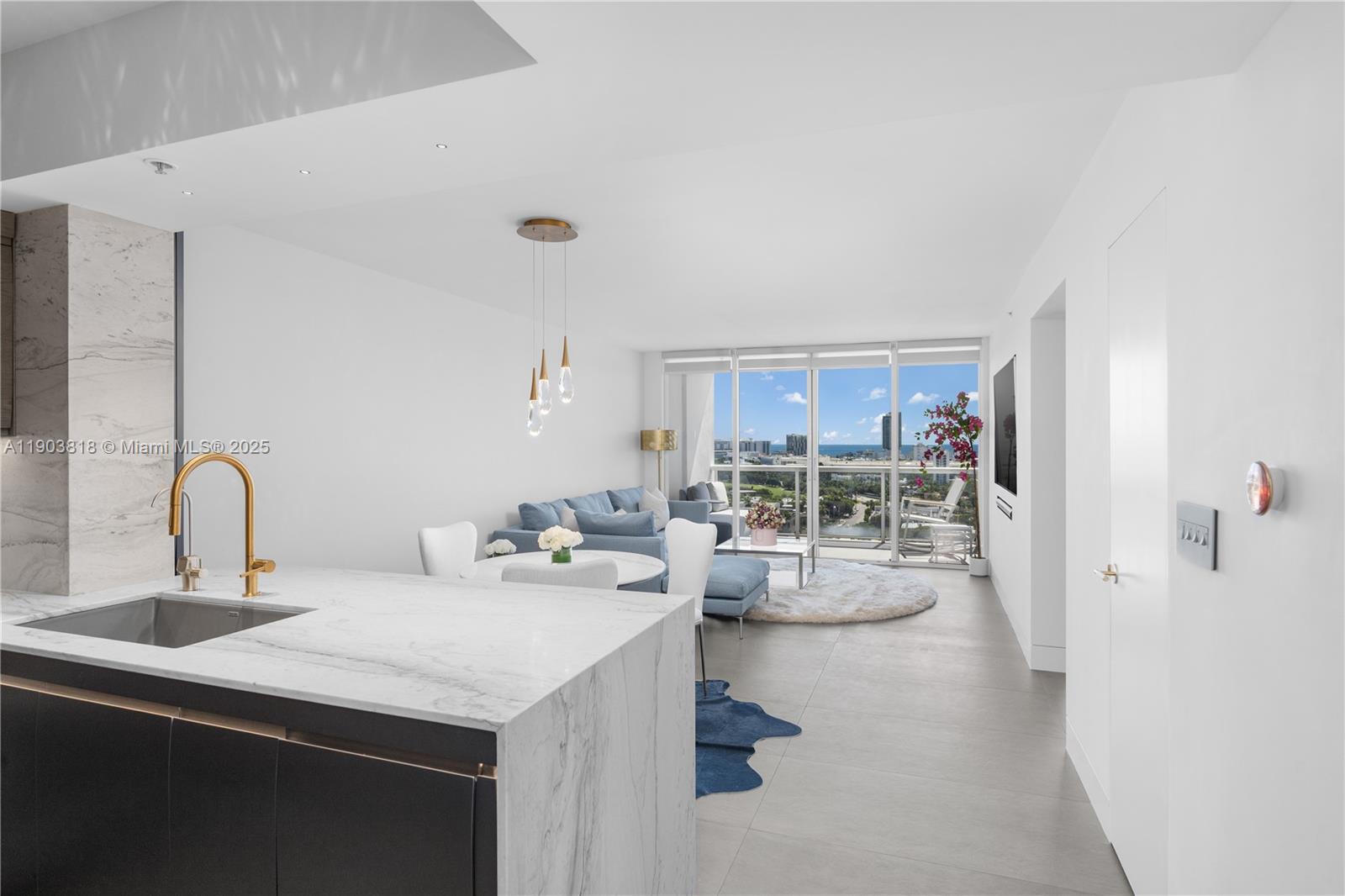 1800 Sunset Harbour Dr # 2105