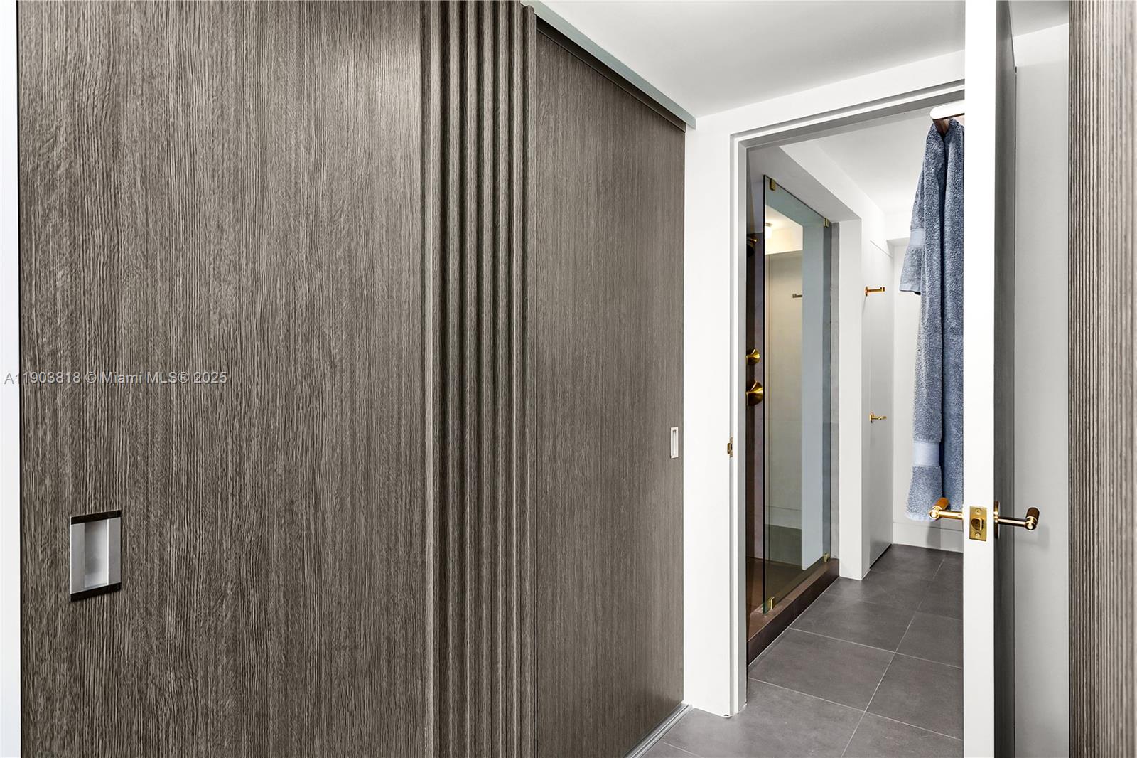 1800 Sunset Harbour Dr # 2105