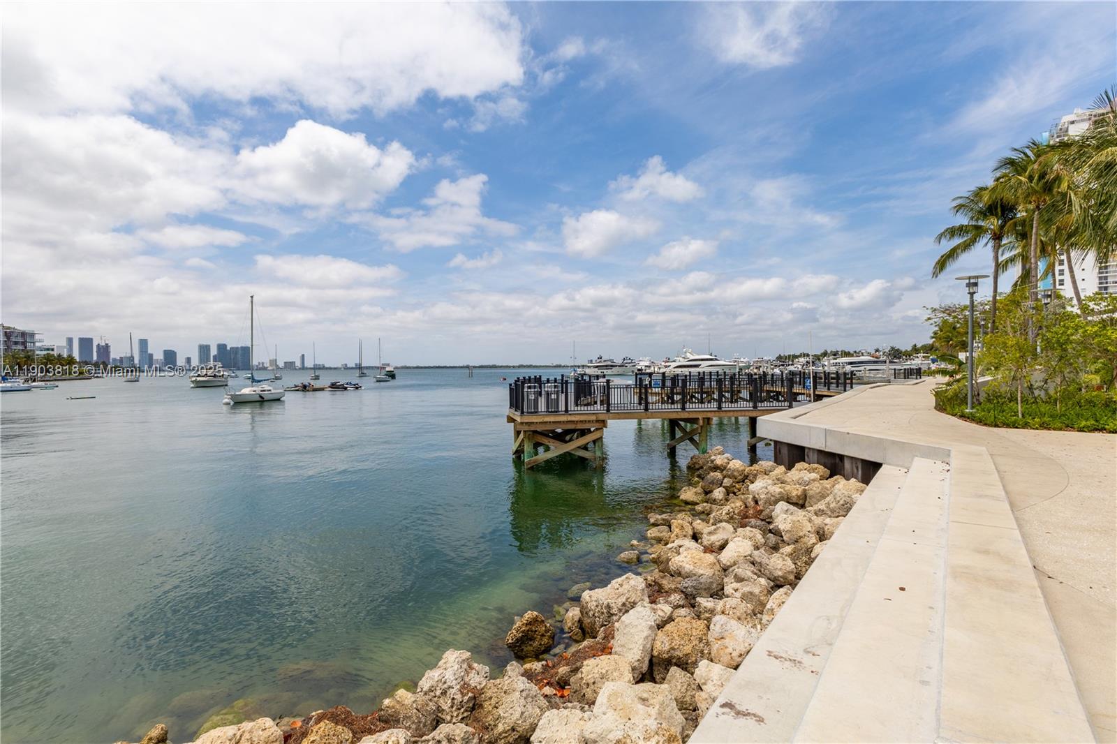 1800 Sunset Harbour Dr # 2105