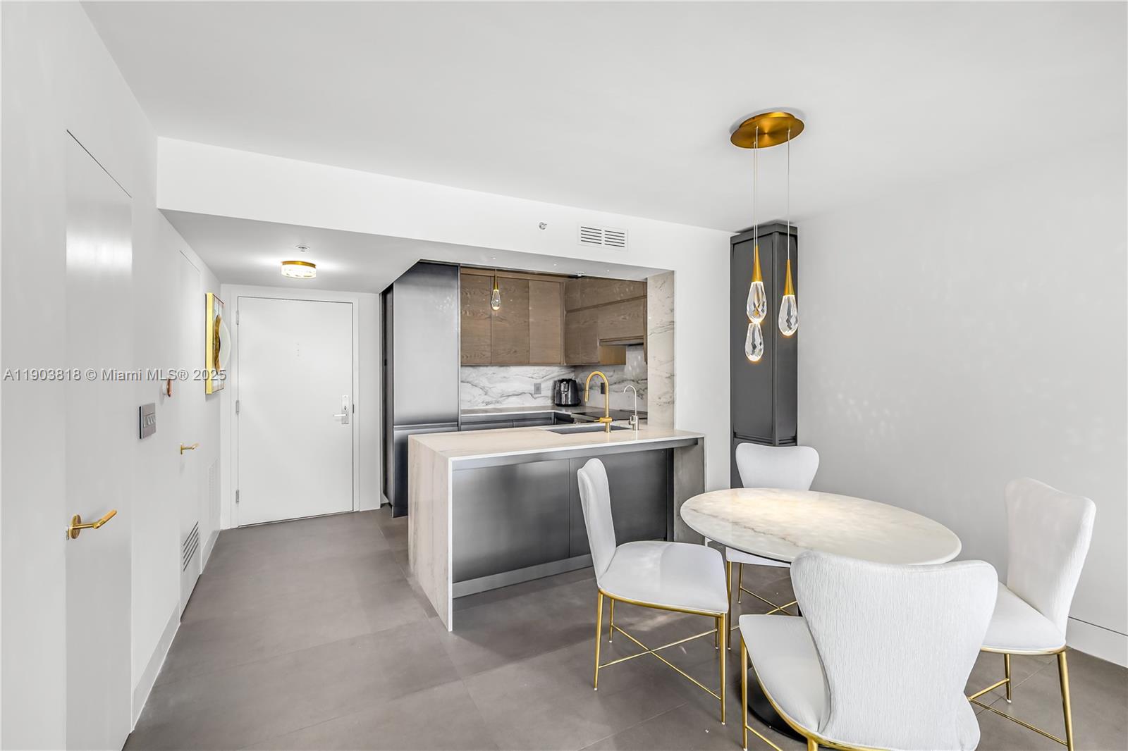 1800 Sunset Harbour Dr # 2105