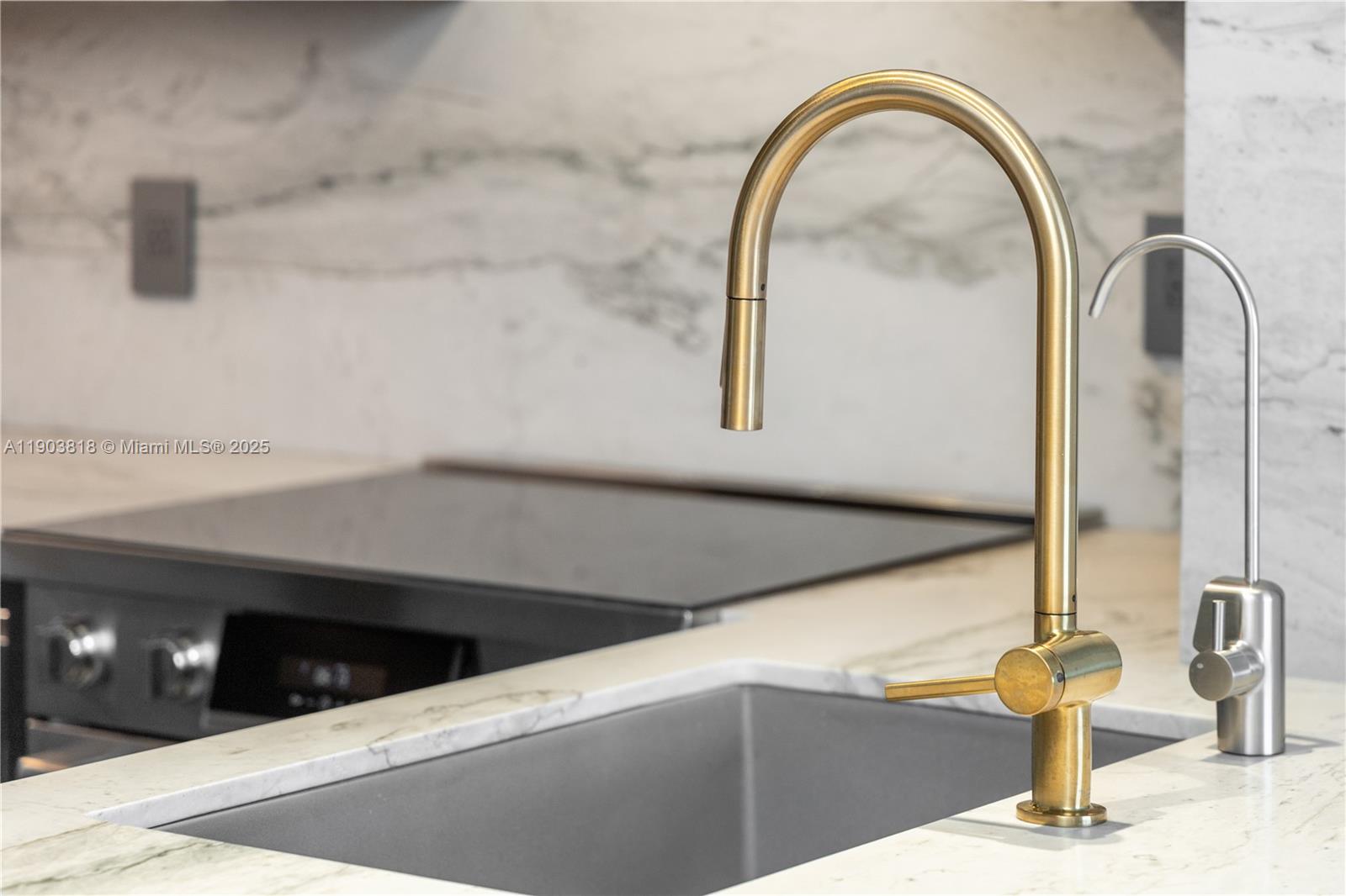 1800 Sunset Harbour Dr # 2105