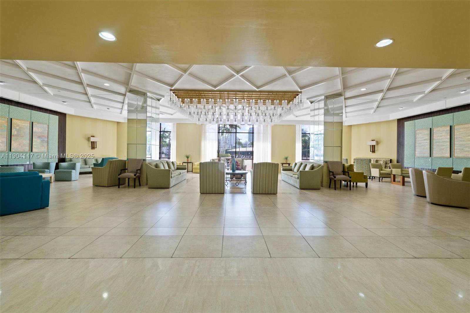 4101 Pine Tree Dr # 707