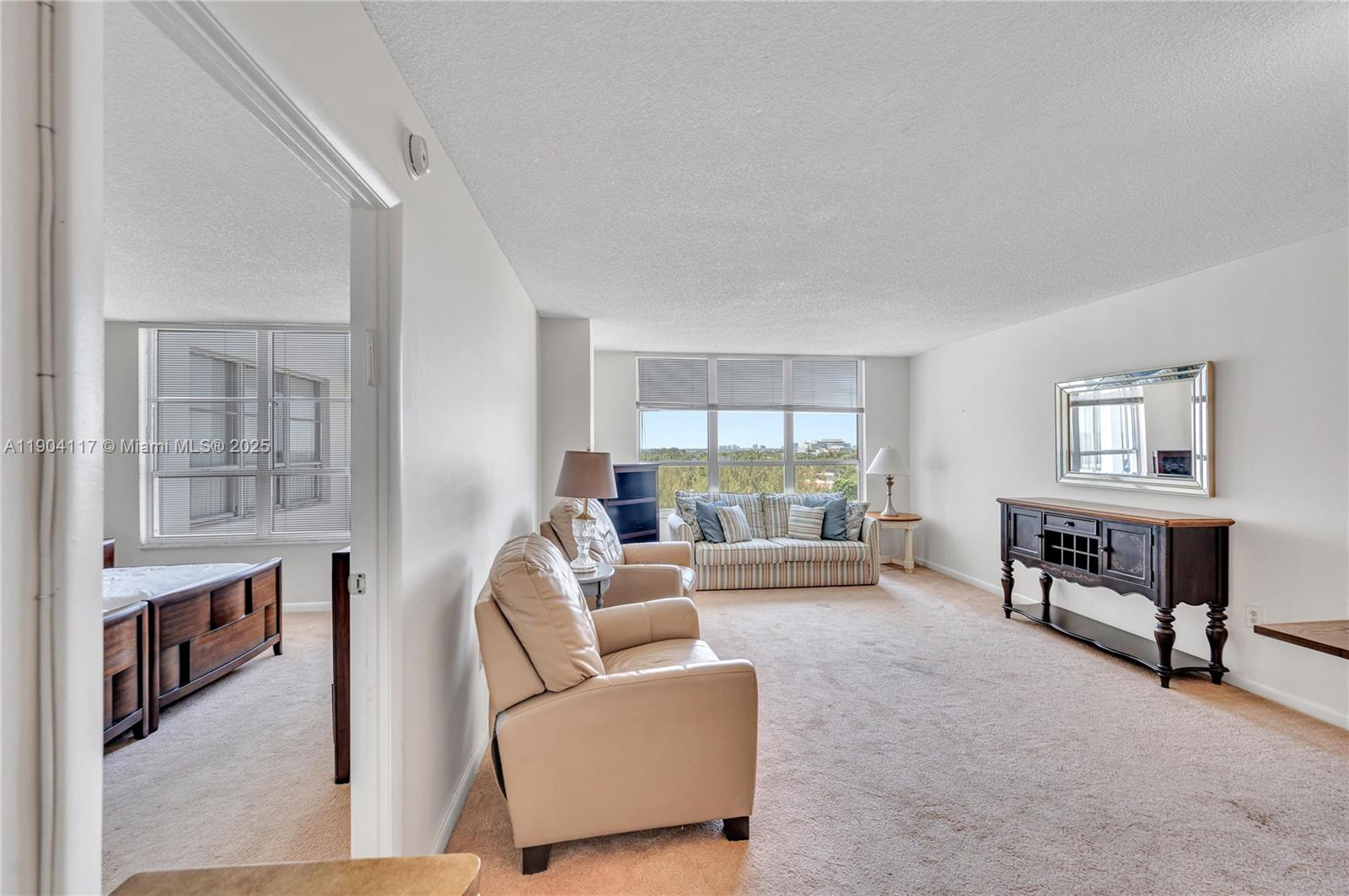 4101 Pine Tree Dr # 707