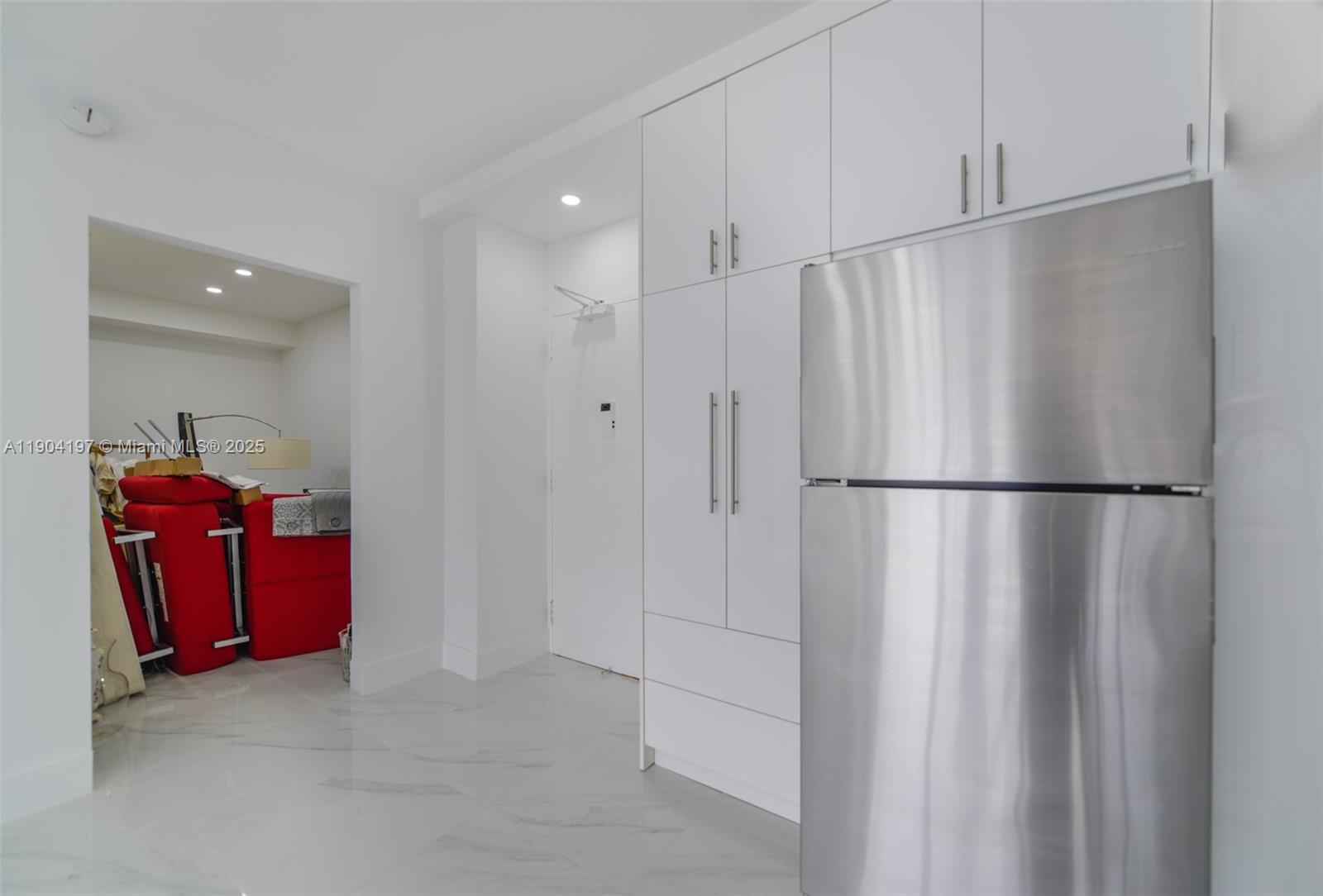 1950 S Ocean Dr # 19A