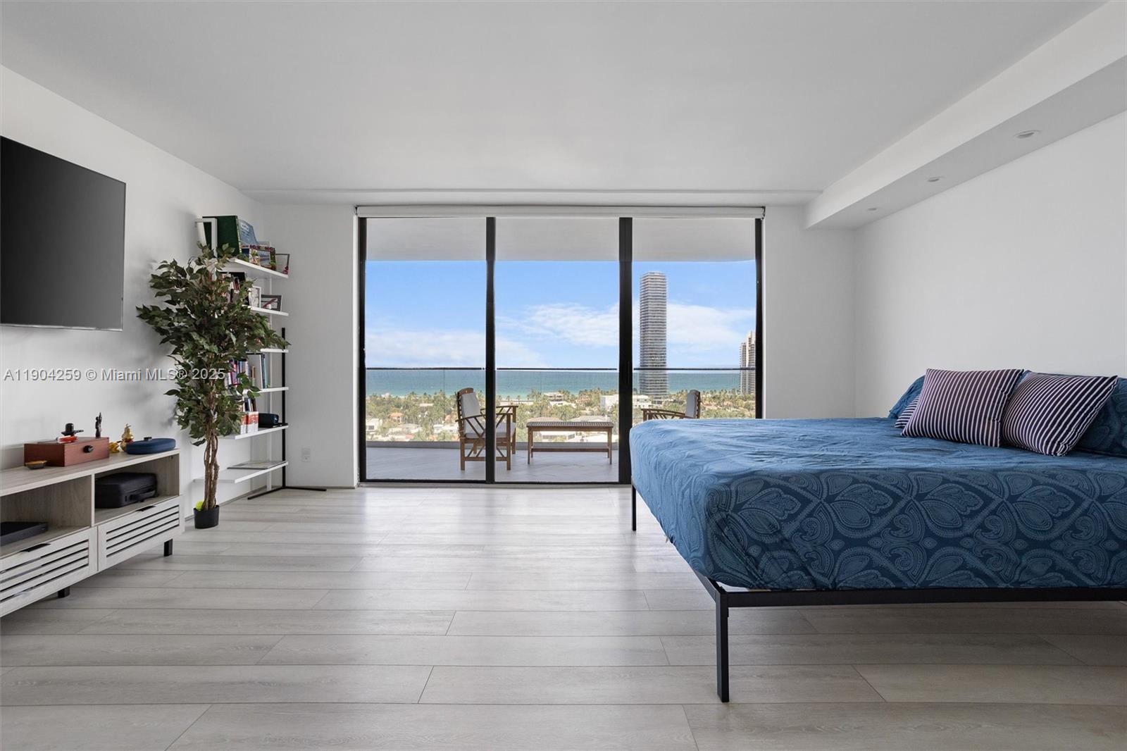 19707 Turnberry Way # 19H