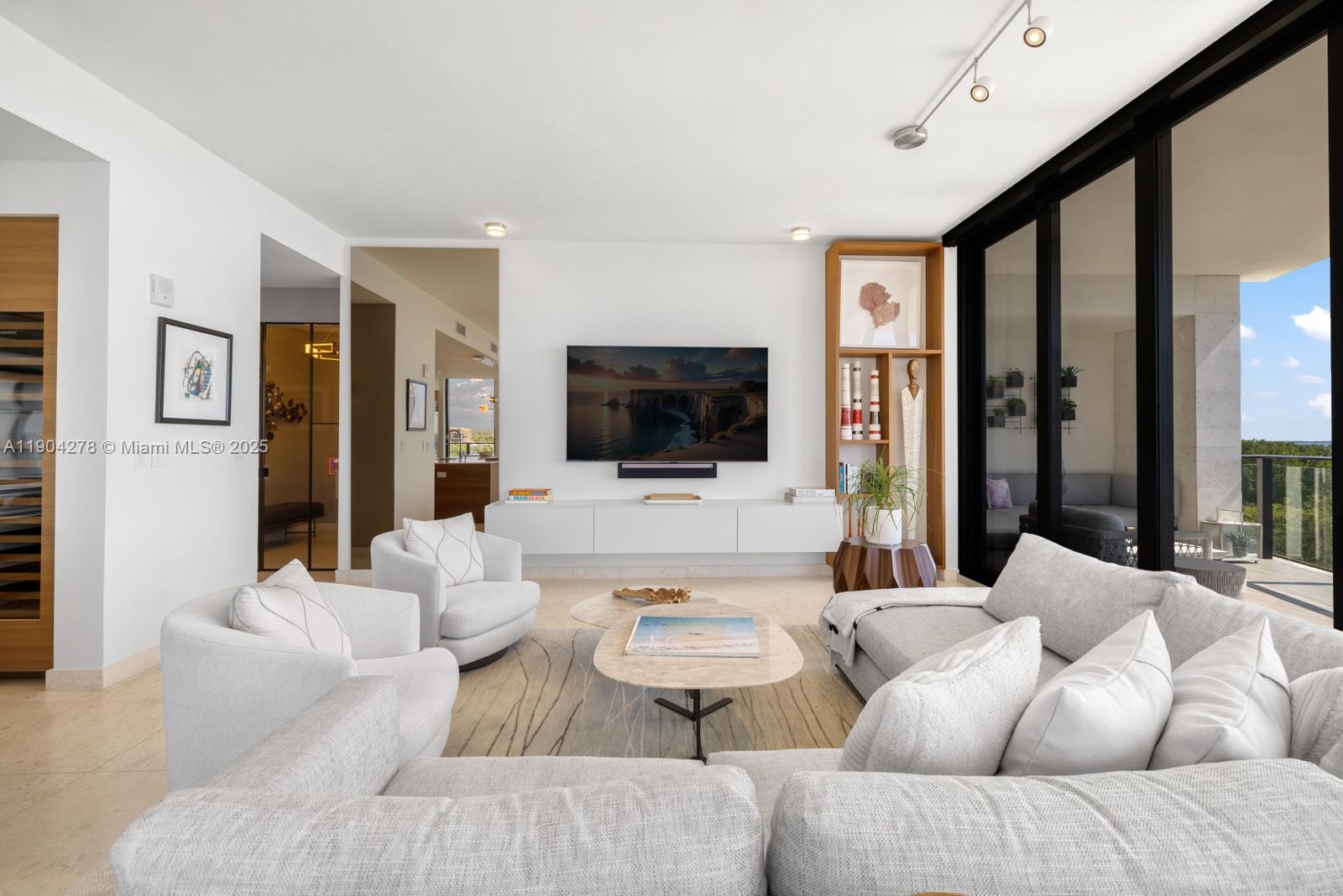 3581 E Glencoe St # 501