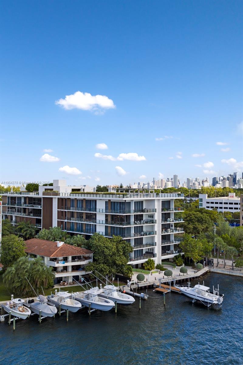 3581 E Glencoe St # 501