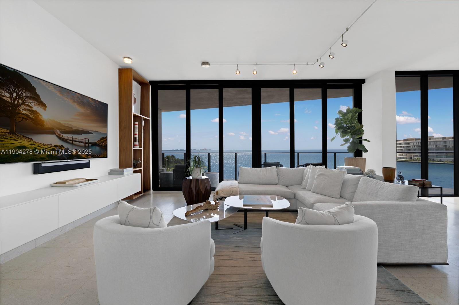 3581 E Glencoe St # 501