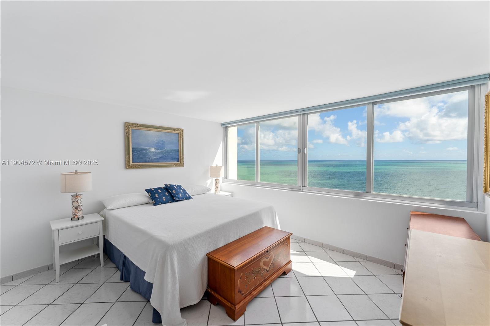 7135 Collins Ave # 1704