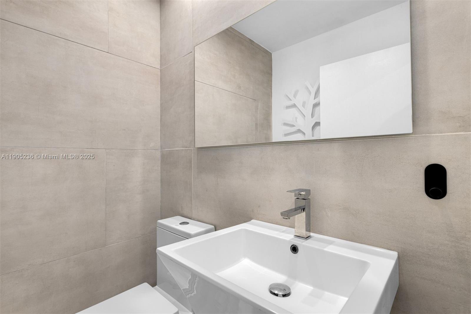 2001 Meridian Ave # 327