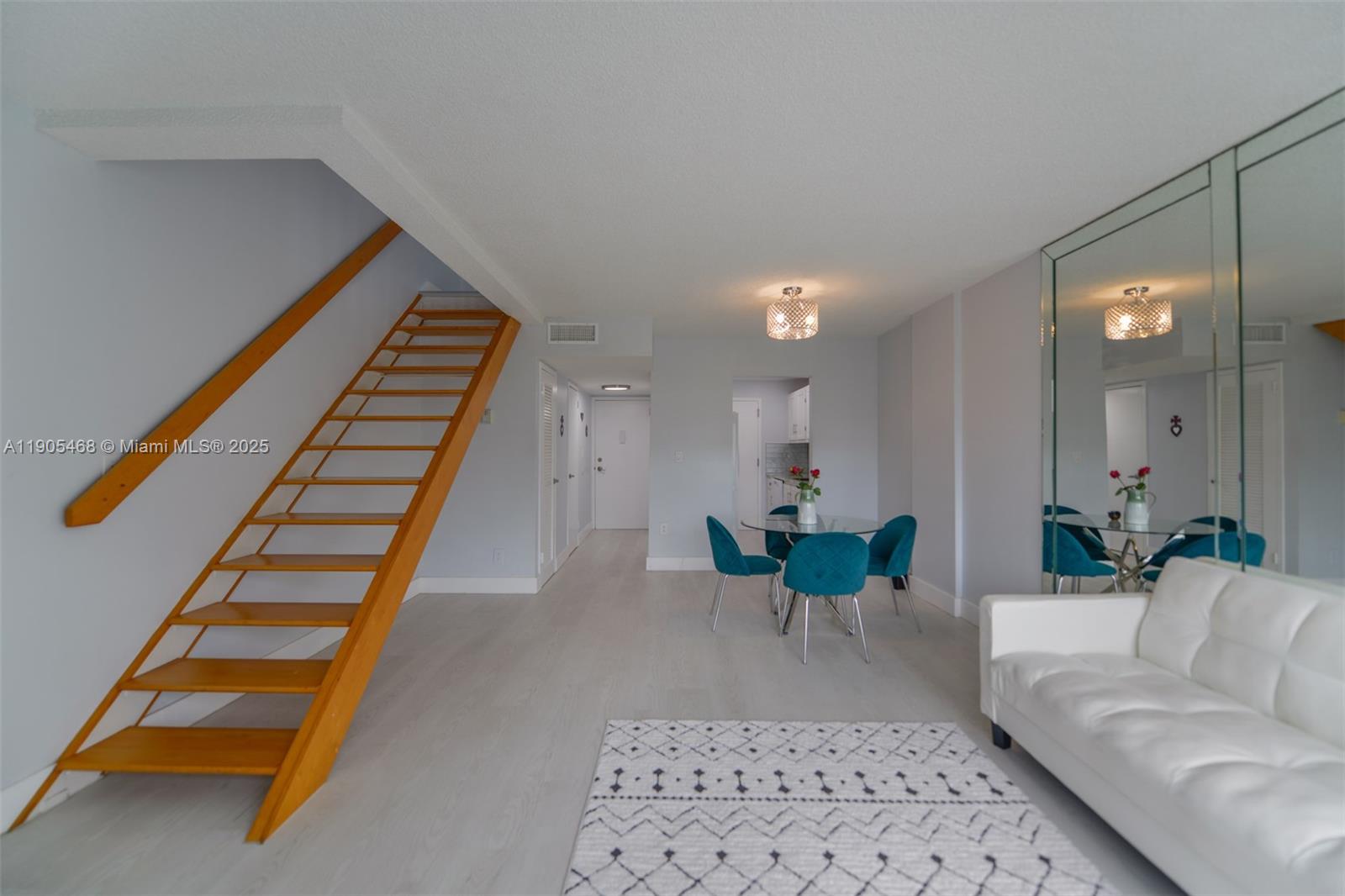 17800 Atlantic Blvd Unit: PH9