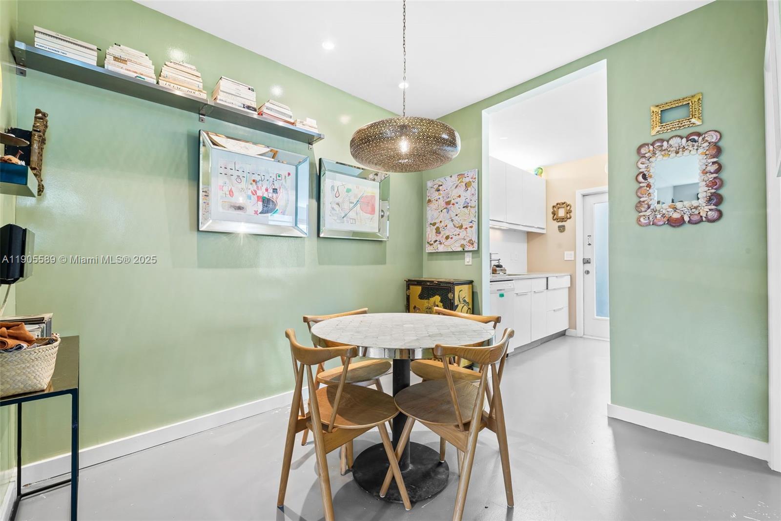 823 Jefferson Ave # 6