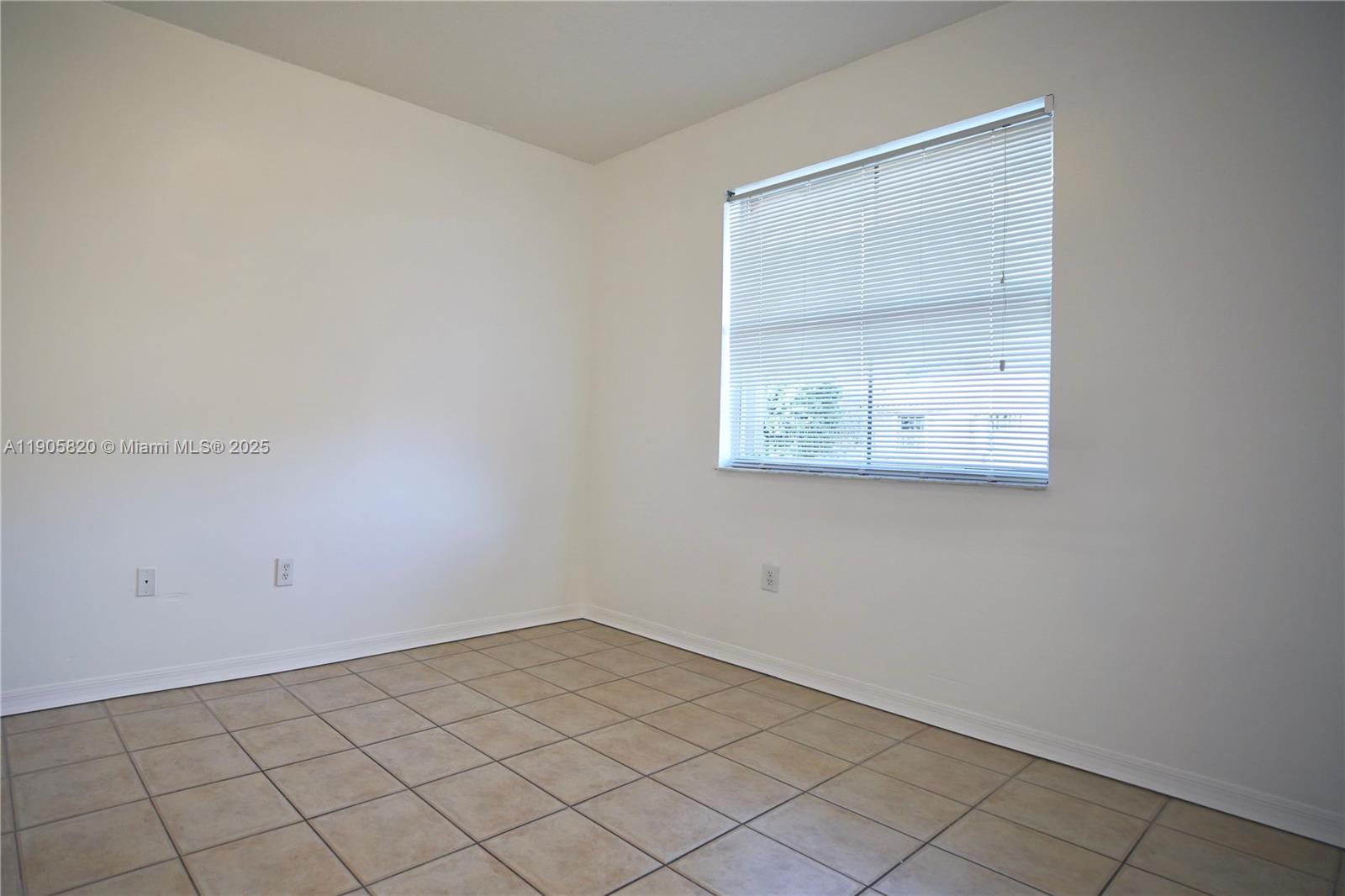 6101 NW 114th Ct # 124