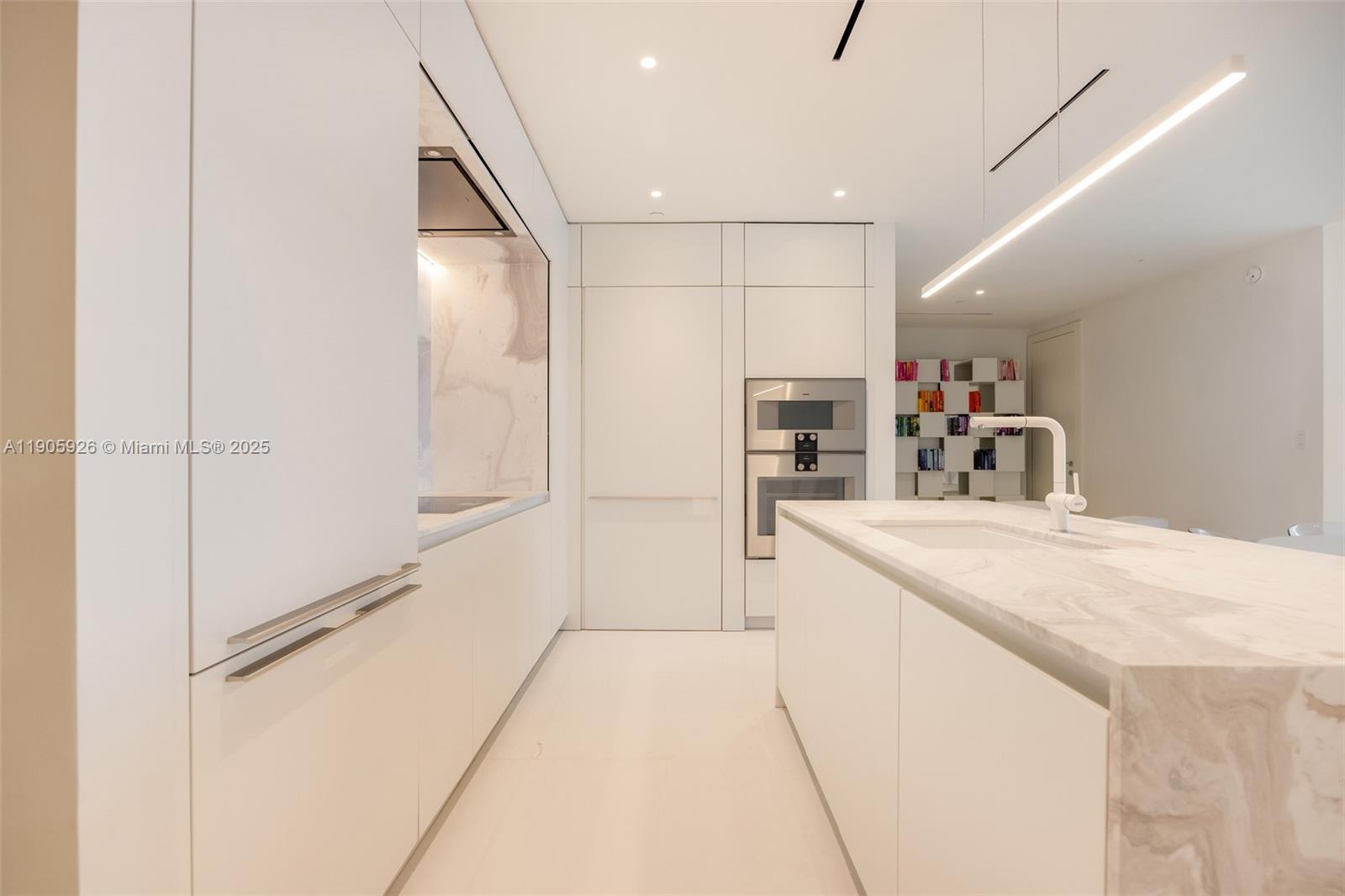 300 Biscayne Boulevard Way # 5205W