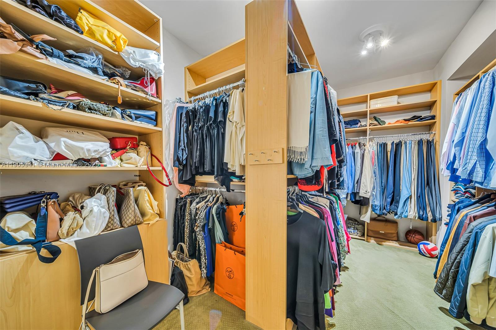 21050 Point Pl # 401