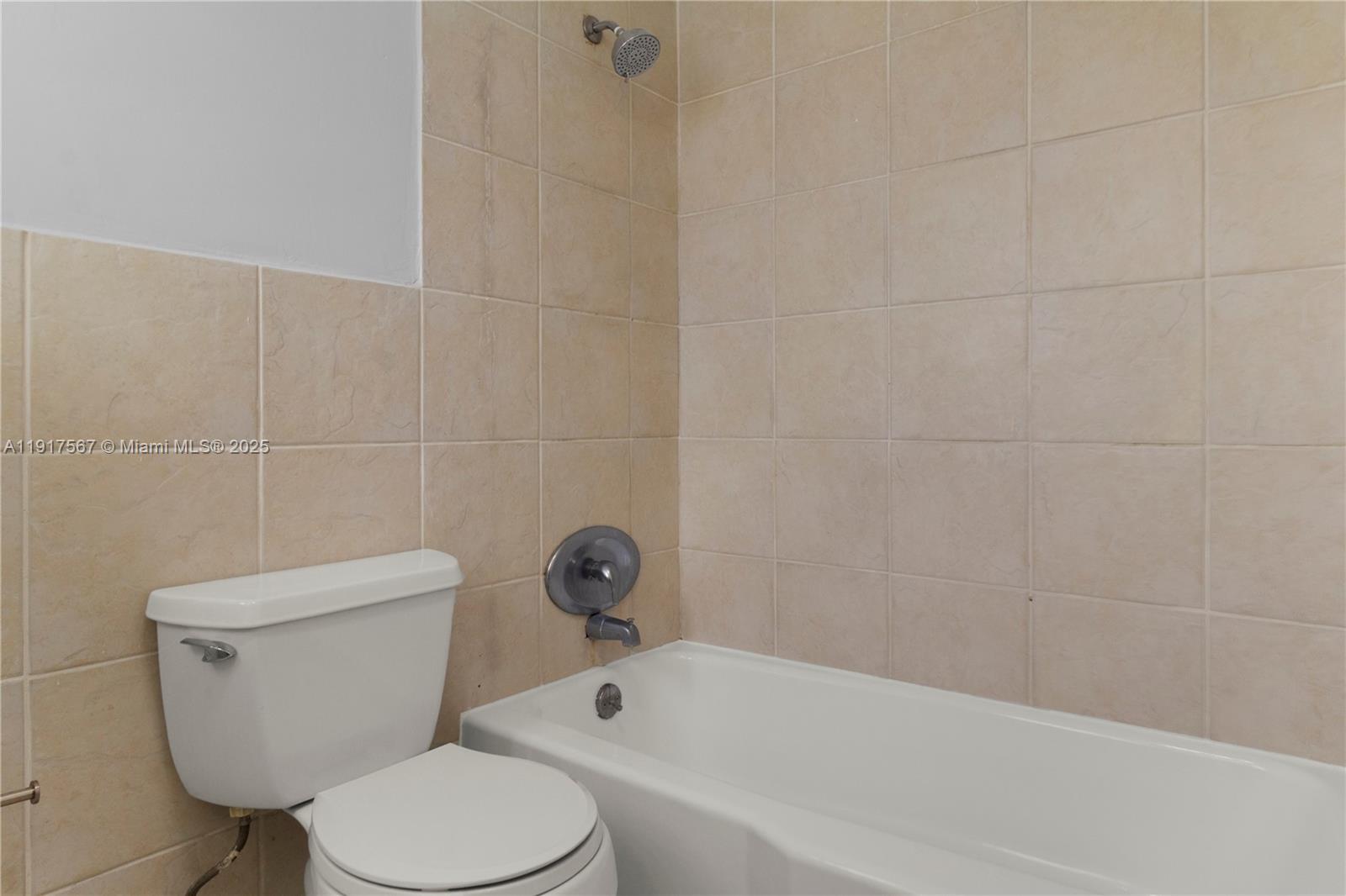 18630 NE 18th Ave # 136