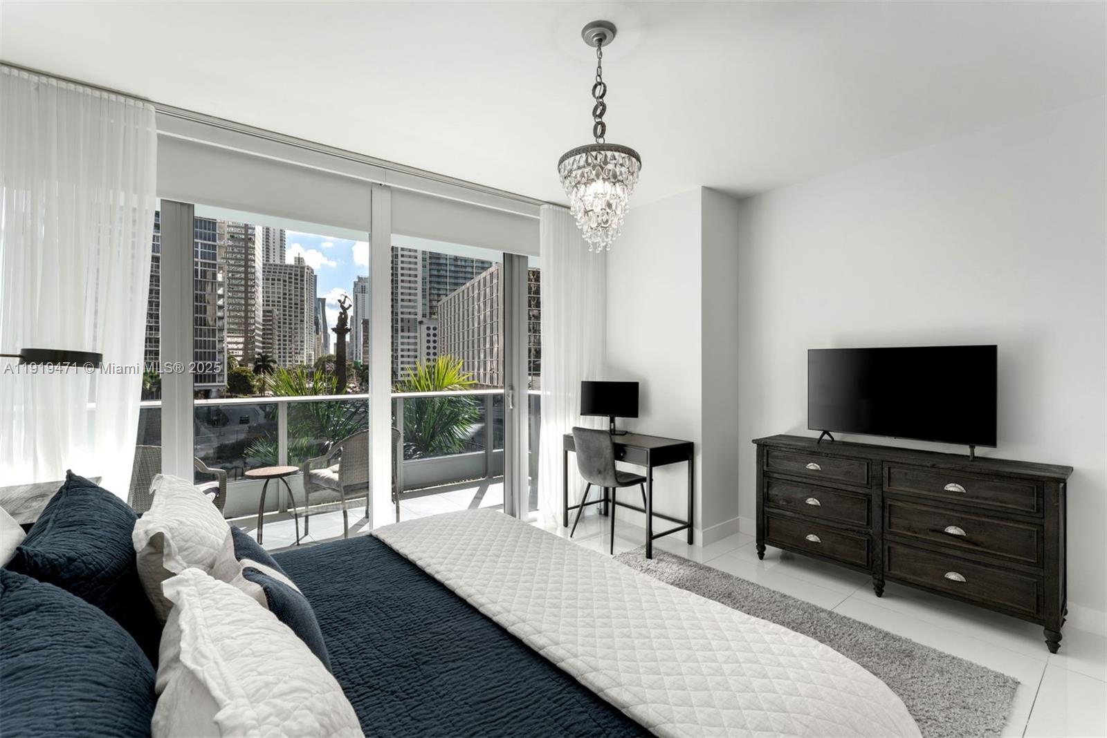 200 Biscayne Boulevard Way # 303