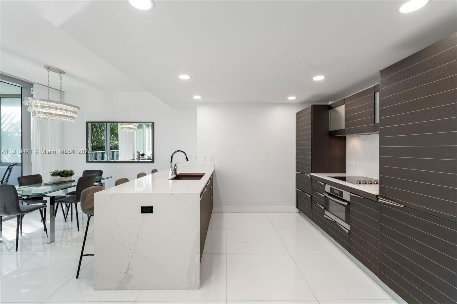 200 Biscayne Boulevard Way # 303