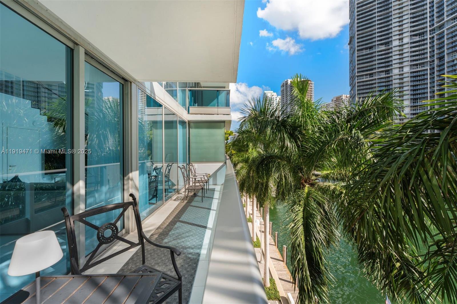 200 Biscayne Boulevard Way # 303