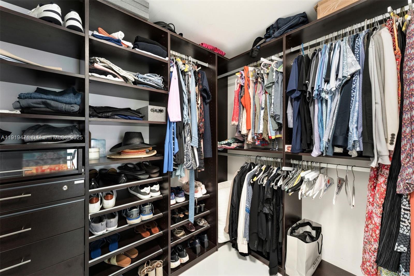 200 Biscayne Boulevard Way # 303